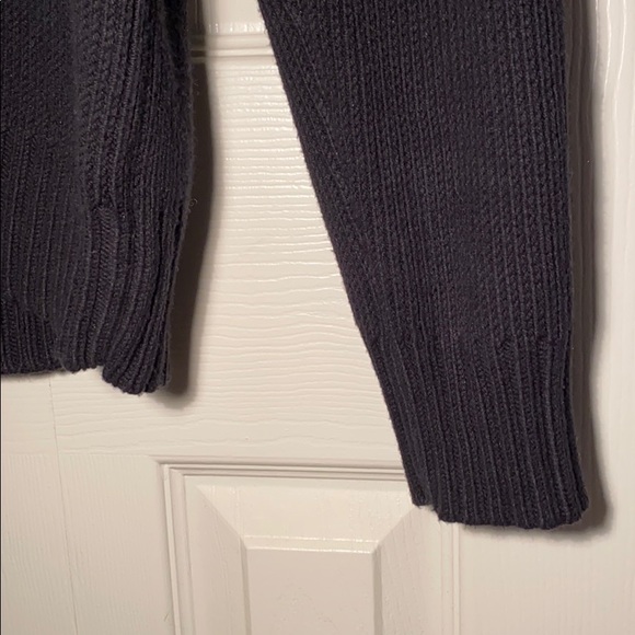 Gap Men’s 3/4 zip up black sweater - Picture 5 of 5